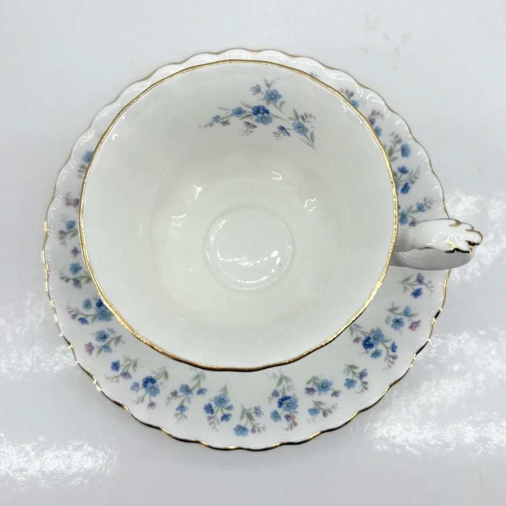 Vintage Royal Albert Memory Lane Tea Cup &‎ Saucer England Blue Floral Gold Trim